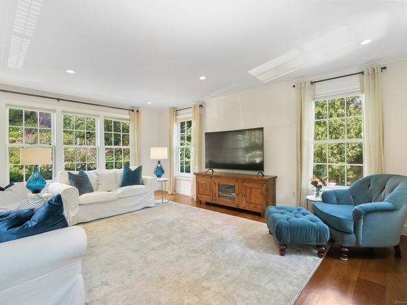 216 Hillspoint Road, Westport CT 06880