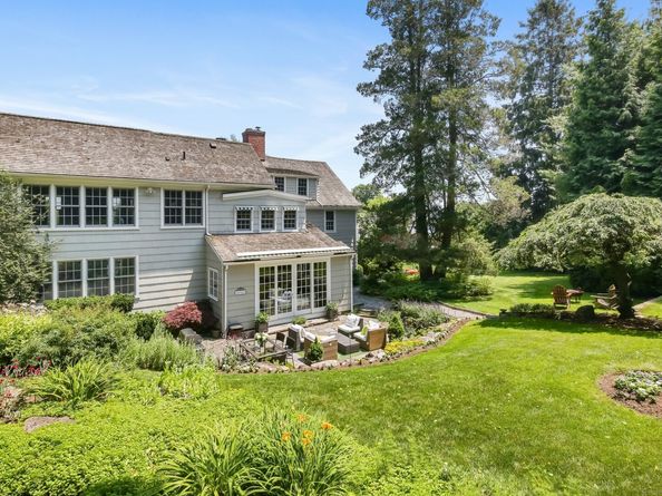 216 Hillspoint Road, Westport CT 06880