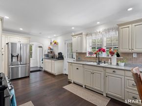 101 Sport Hill Road, Easton CT 06612