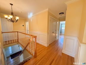 14 E Gate Road, Danbury CT 06811