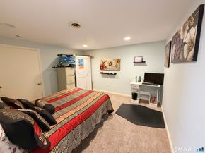 14 E Gate Road, Danbury CT 06811