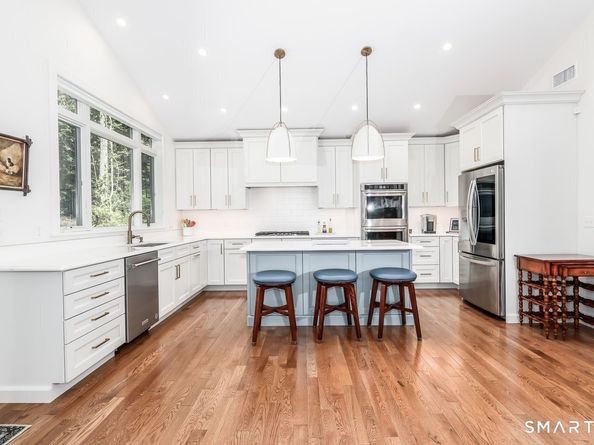 3 Ledgewood Drive, Sherman CT 06784