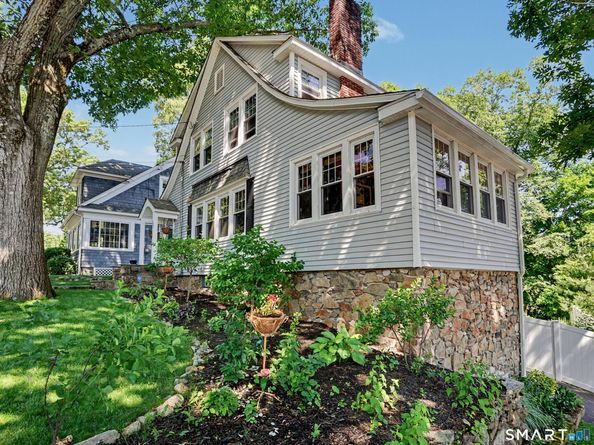 107 Knapp Street, Stamford CT 06907