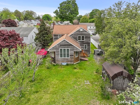 79 Fairfield Place, Fairfield CT 06824
