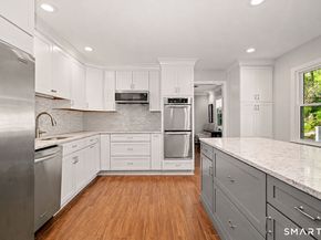 118 Davenport Ridge Lane, Stamford CT 06903
