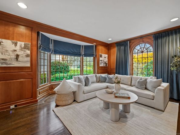 276 Greenley Road, New Canaan CT 06840