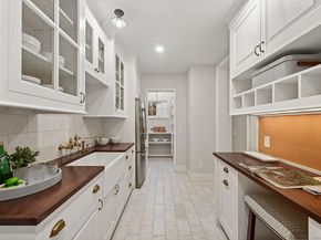 276 Greenley Road, New Canaan CT 06840