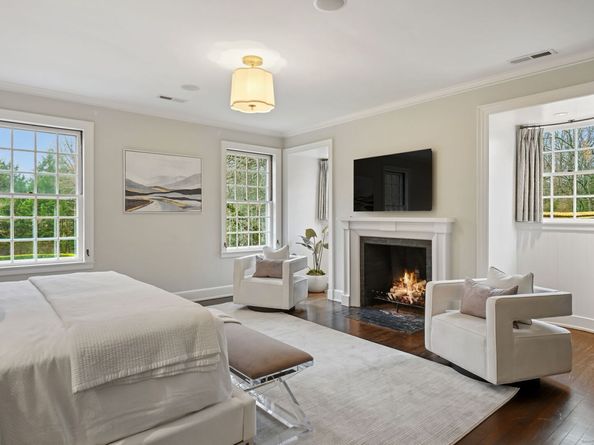 276 Greenley Road, New Canaan CT 06840