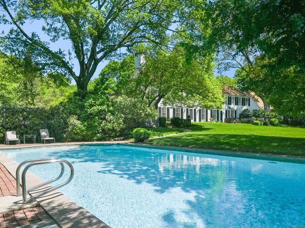 276 Greenley Road, New Canaan CT 06840