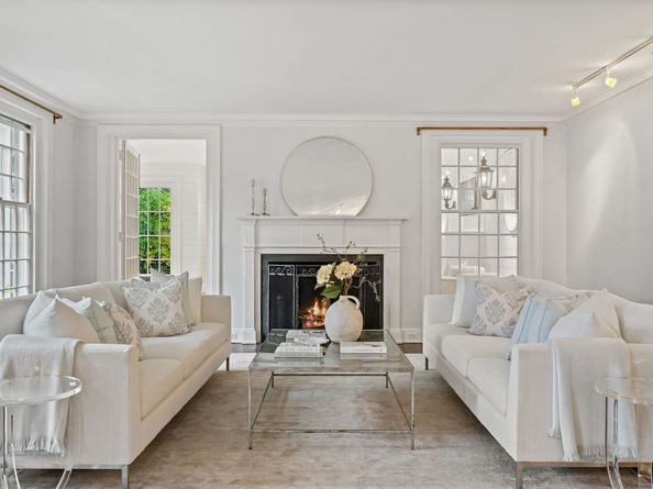 276 Greenley Road, New Canaan CT 06840