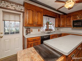 559 Oak Bluff Avenue, Stratford CT 06615