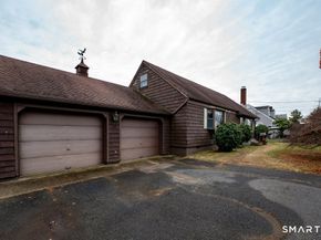 559 Oak Bluff Avenue, Stratford CT 06615