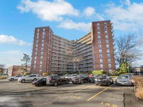 71 Strawberry Hill Avenue APT 118, Stamford CT 06902