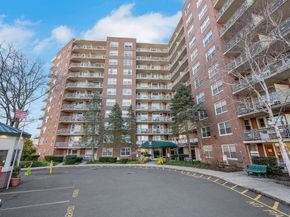 71 Strawberry Hill Avenue APT 118, Stamford CT 06902