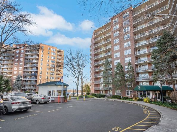 71 Strawberry Hill Avenue APT 118, Stamford CT 06902