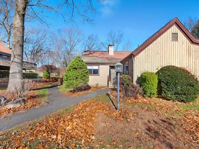 522 Iroquois Lane B, Stratford CT 06614