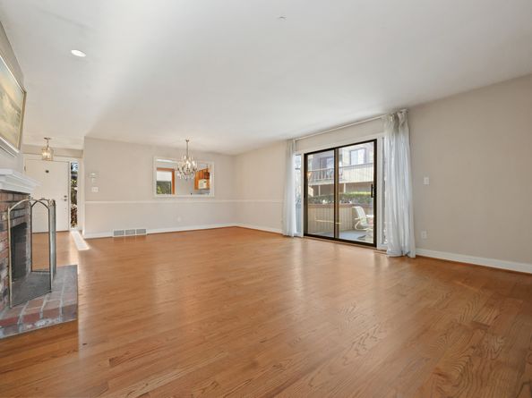 522 Iroquois Lane B, Stratford CT 06614