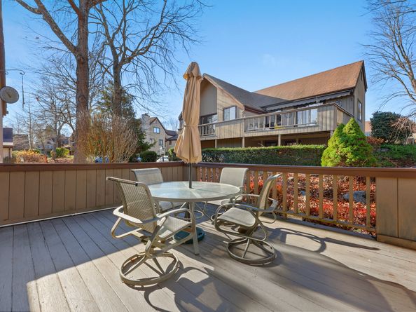 522 Iroquois Lane B, Stratford CT 06614