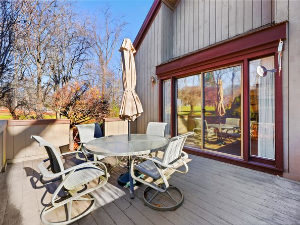 522 Iroquois Lane B, Stratford CT 06614