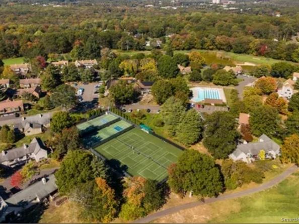 522 Iroquois Lane B, Stratford CT 06614