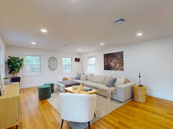 90 Lu Manor Drive, Fairfield CT 06825