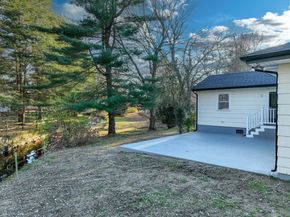 90 Lu Manor Drive, Fairfield CT 06825