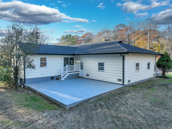 90 Lu Manor Drive, Fairfield CT 06825