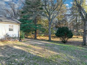 90 Lu Manor Drive, Fairfield CT 06825