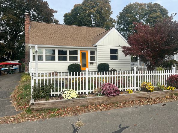 41 Baxter Drive, Norwalk CT 06854