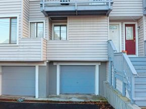 105 Tremont Avenue APT B, Bridgeport CT 06606