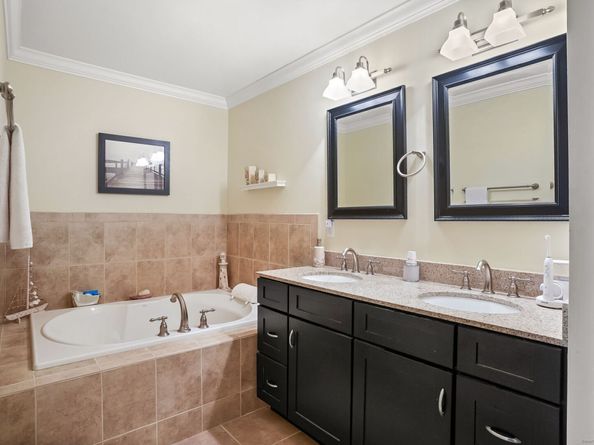 4 Bailey Boulevard 4, Bethel CT 06801