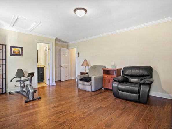 4 Bailey Boulevard 4, Bethel CT 06801