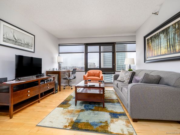 127 Greyrock Place 1503, Stamford CT 06901