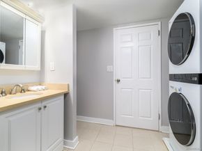 127 Greyrock Place 1503, Stamford CT 06901