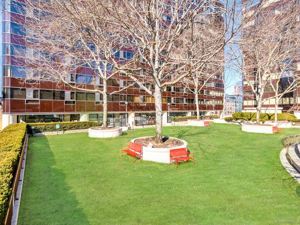 127 Greyrock Place 1503, Stamford CT 06901