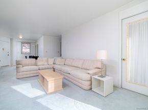 91 Strawberry Hill Avenue APT 636, Stamford CT 06902