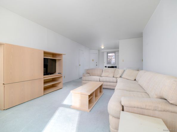 91 Strawberry Hill Avenue APT 636, Stamford CT 06902