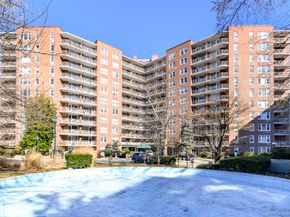 91 Strawberry Hill Avenue APT 636, Stamford CT 06902