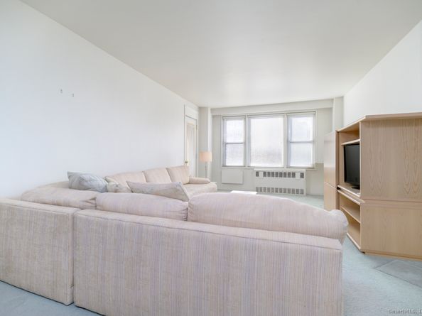 91 Strawberry Hill Avenue APT 636, Stamford CT 06902