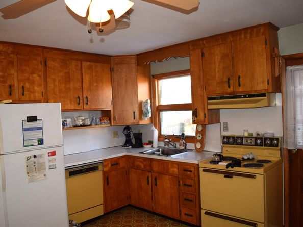 244 Rockland Avenue, Stratford CT 06614