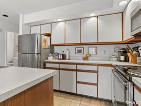 35 Balmaha Court 35, Fairfield CT 06825