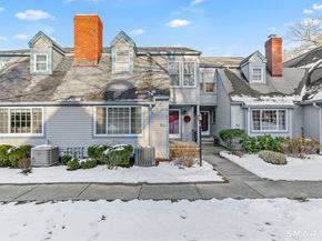 35 Balmaha Court 35, Fairfield CT 06825