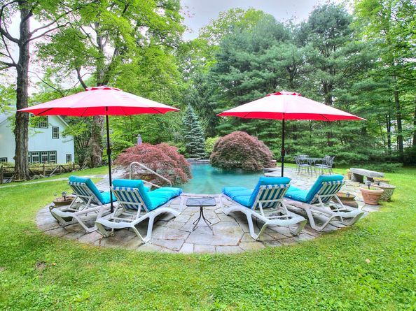 481 Ridgefield Road, Wilton CT 06897