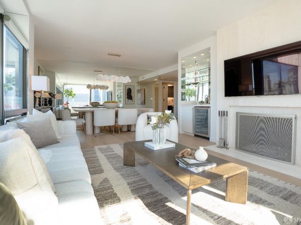 611 Washington Street 2505, San Francisco CA 94111