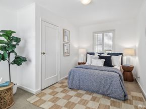 5615 Market Street, Emeryville CA 94608