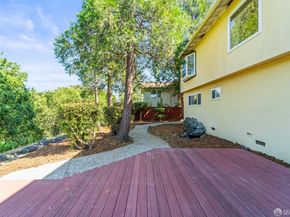 8040 Hansom Drive, Oakland CA 94605