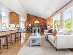 8040 Hansom Drive, Oakland CA 94605