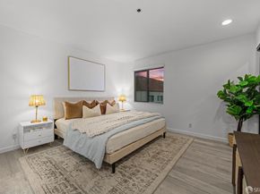 117 California Avenue D203, Palo Alto CA 94306