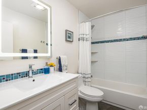 5 Embarcadero W Street 120, Oakland CA 94607