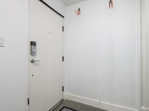 5 Embarcadero W Street 120, Oakland CA 94607